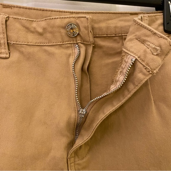 High Rise Ruffle Edge Skirt - Picture 2 of 4